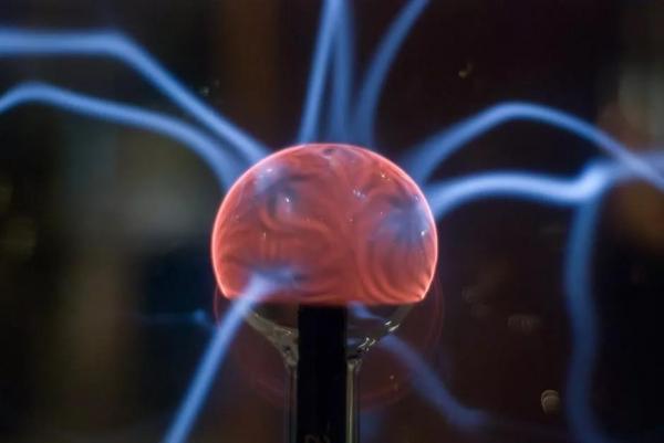 AI芯天下丨纳米光子学:破译光子与物质间“悄悄话” AI芯天下丨纳米光子学:破译光子与物质间“悄悄话”