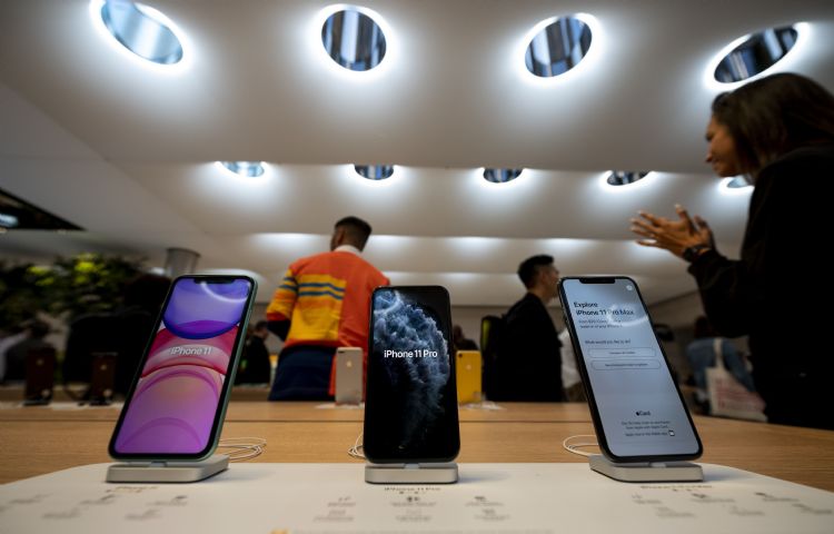 iPhone 14用OLED面板供应链中，苹果可能会提高京东方的供应占比。法新社