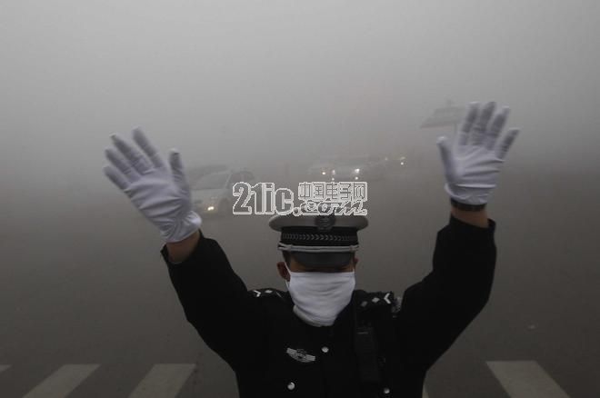 雾霾预警再度来袭 小客车限行规则不变