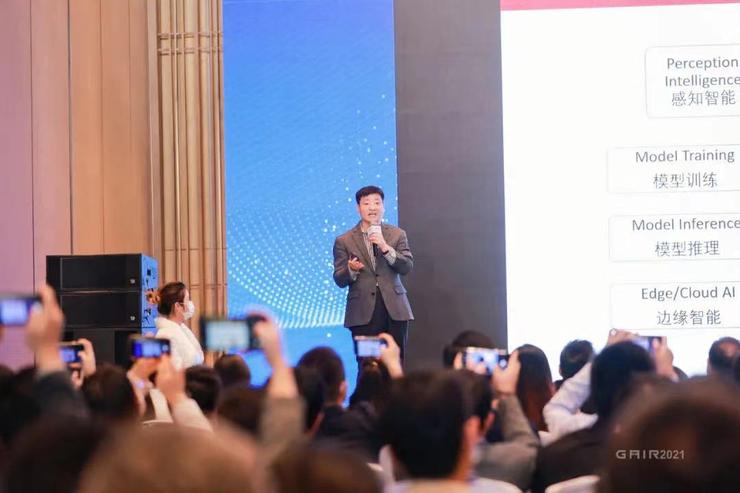 澳门大学须成忠：「保守」无法推动智能驾驶行业进步 | 第四届全球智能驾驶峰会