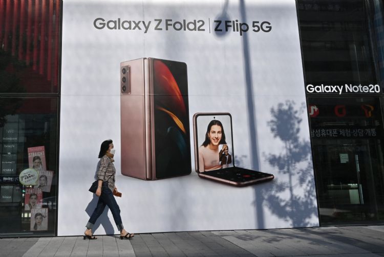 三星希望在2022年上半取代苹果,成为印度高端手机市场的龙头。法新社