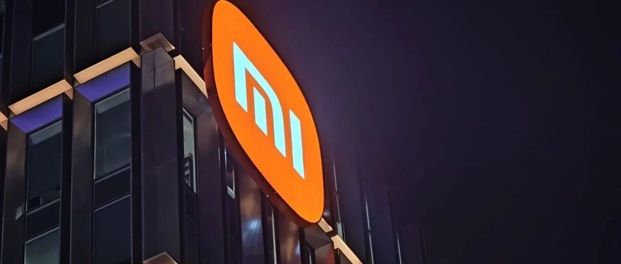 小米新logo引发巨大争议，网友喊话雷军：被骗了；张一鸣讽刺互联网圈八股文；​小米折叠屏手机预售几乎秒罄｜雷锋早报