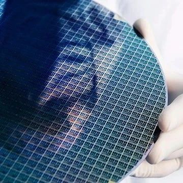 国内首创，京仪装备研发出高速集成电路制造晶圆倒片机，可用于 14nm 制造！