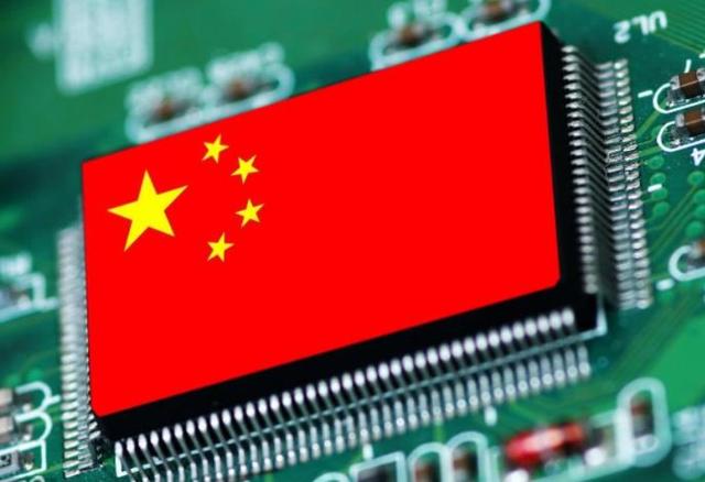 国产芯片巨头的崛起，打破CPU技术垄断，一年卖出50万颗芯片