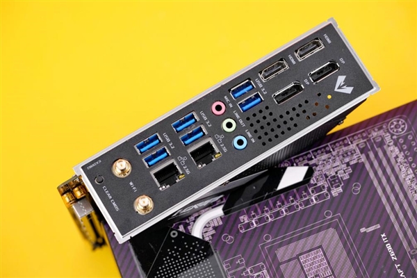 一体化10层PCB！铭瑄MS-iCraft Z690lTX WIFI主板图赏