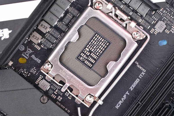一体化10层PCB！铭瑄MS-iCraft Z690lTX WIFI主板图赏