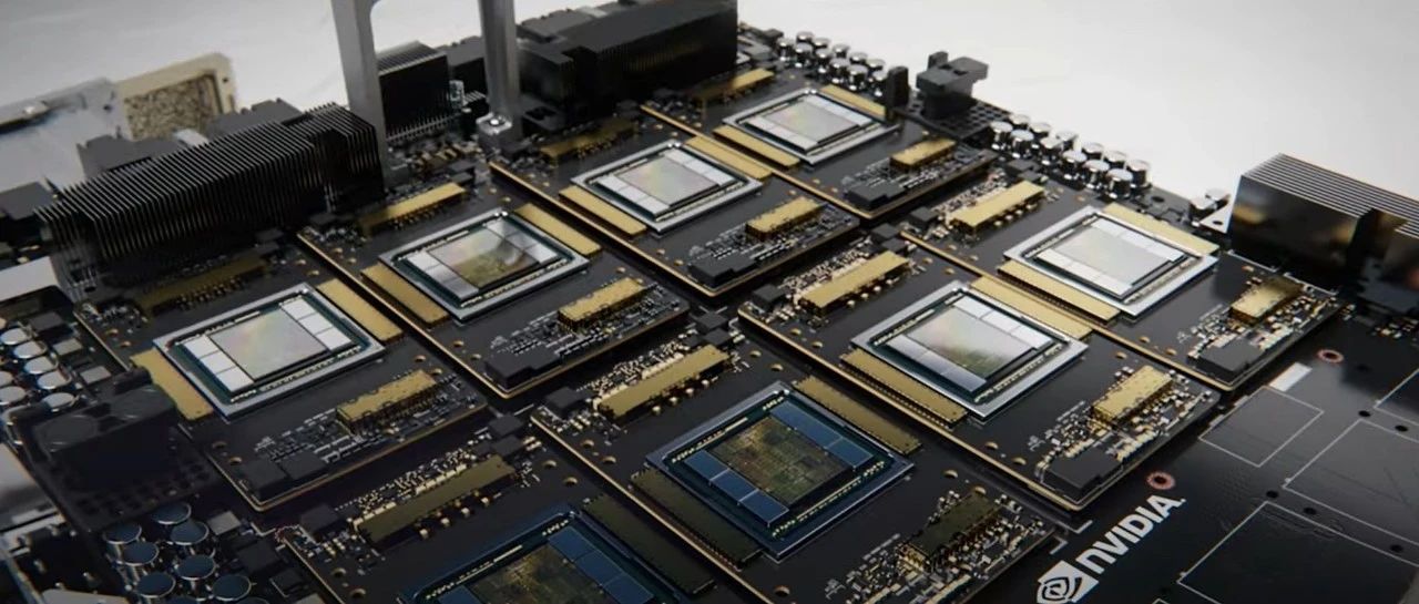 黄大厨厨房直播，成功带货 48V 逾千安级 GPU 供电方案