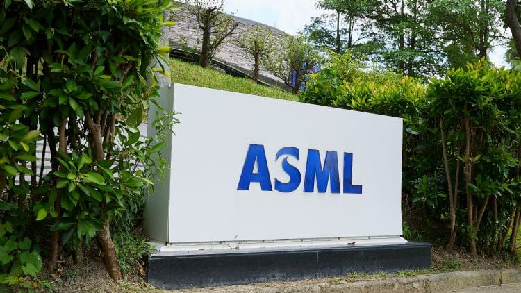 美国施压荷兰，ASML深陷地缘政治漩涡