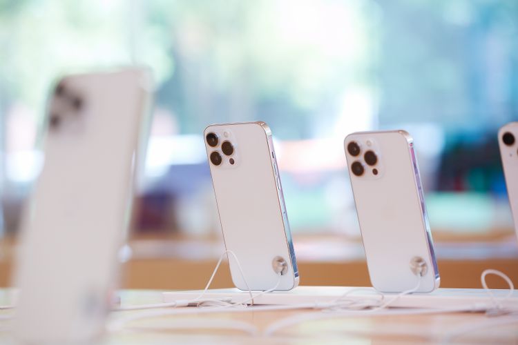 Wedbush分析师估计，iPhone 14出货量有望略胜iPhone 13。DIGITIMES数据照片