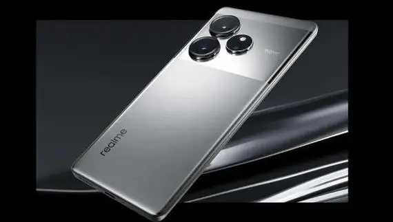 realme GT7 Pro定于11月4日发布，搭载三星OLED显示屏