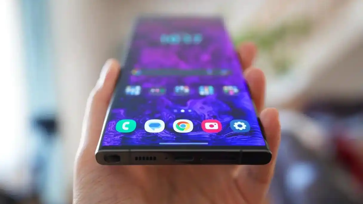 三星Galaxy S25系列2025年初推出，将采用M13材料OLED面板