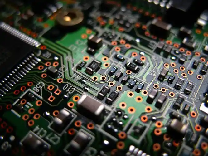 OKI推出革命性PCB设计，散热能力提升55倍