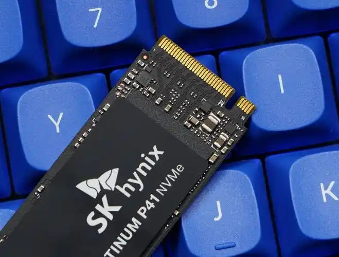 SK海力士61TB SSD横空出世，满足数据中心高性能需求
