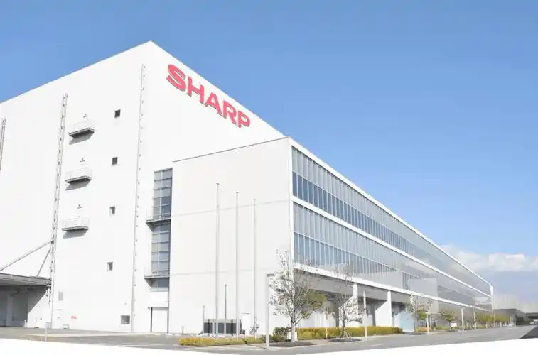 夏普出售堺市工厂部分资产，软银拟建AI数据中心