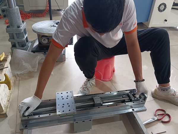 丝杆模组为什么行程不能超过两米？
