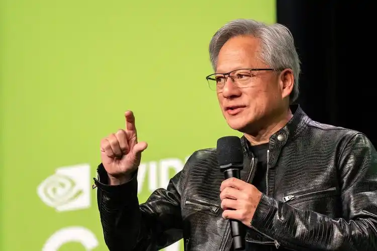 英伟达CEO黄仁勋访台，CoWoS封装量产提速
