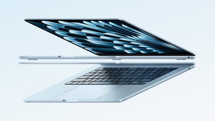传苹果OLED版MacBook Pro将提前发布