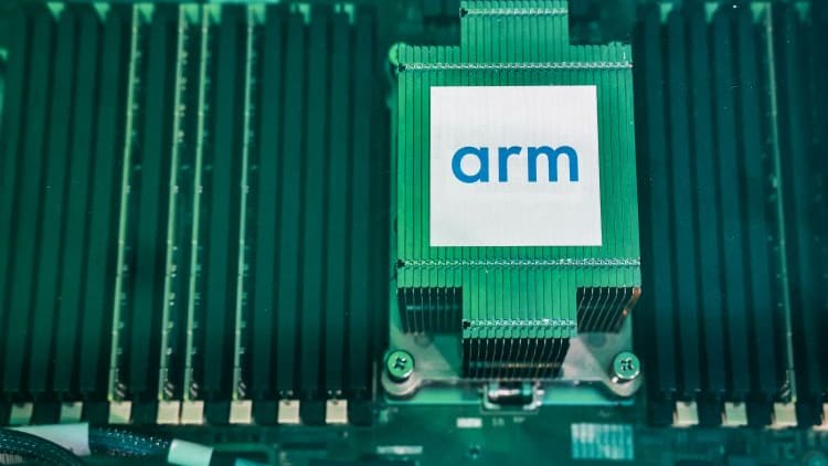 ARM称AI带动CPU需求，或提前达成营收目标