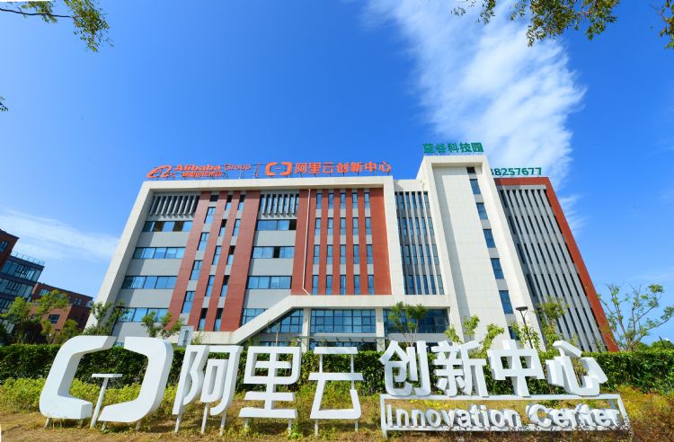 东盟企业混搭AWS/谷歌/阿里云,中美同台竞争