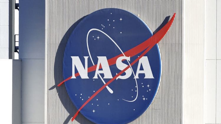 NASA联手微芯研发高性能航天芯片，性能提升500倍