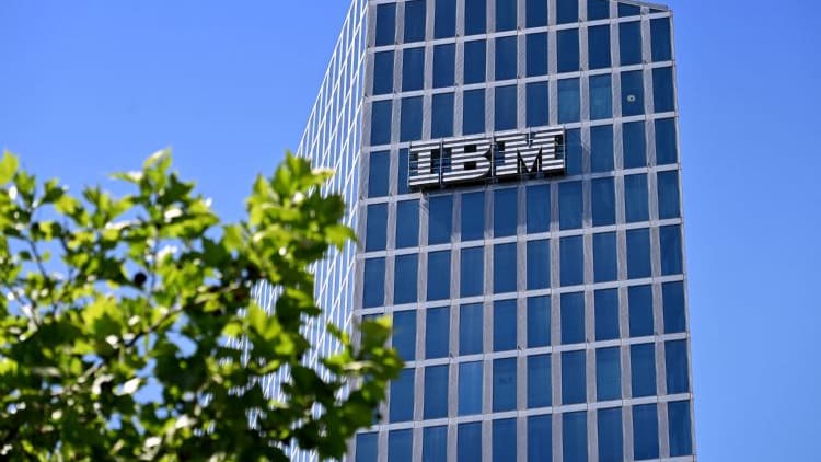 IBM砸重金建量子晶圆厂，加速量子计算商业化