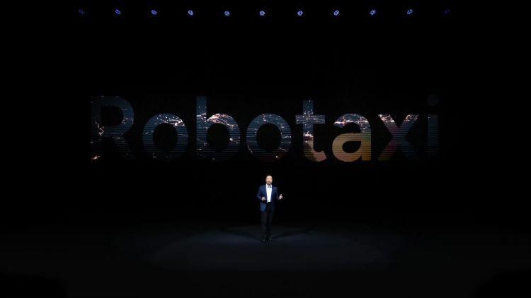 何小鹏澄清前法拉利设计师离职传闻