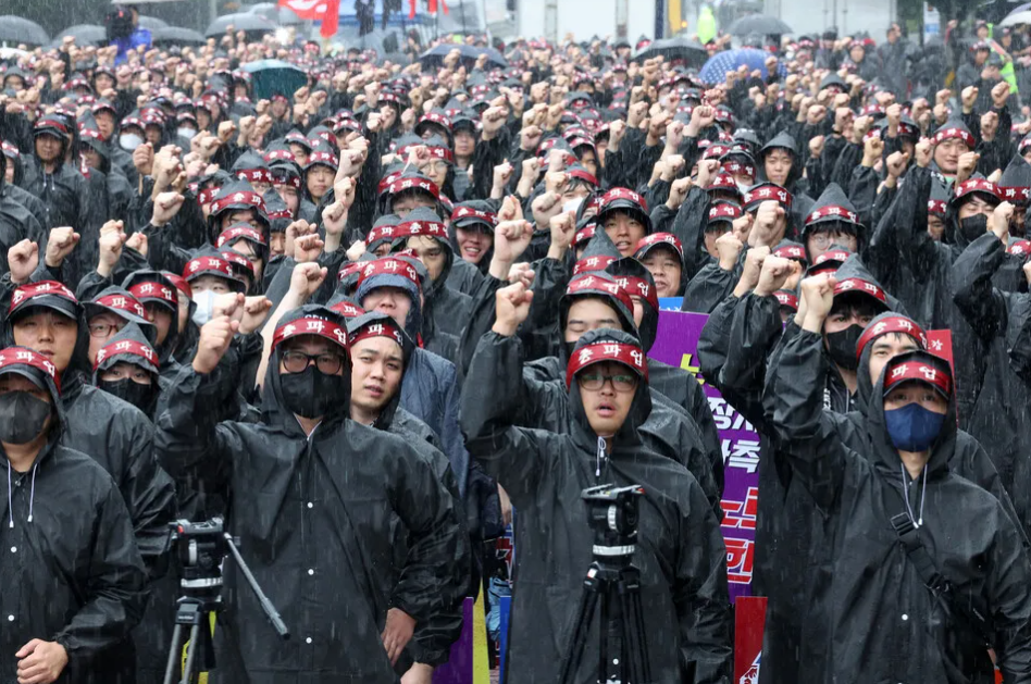 三星 5 月罢工敲定！全球存储供应链拉响警报，芯片涨价潮再加速。