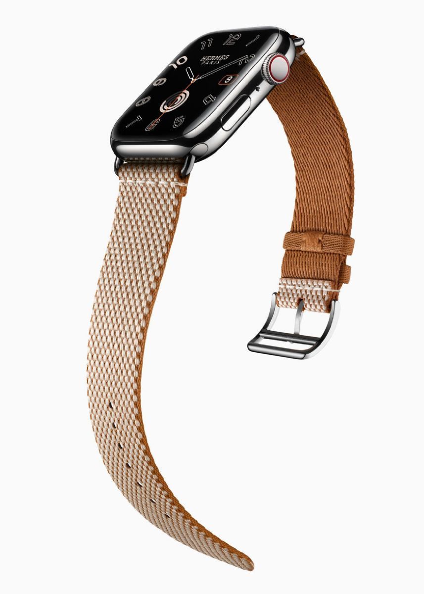 Apple Watch 9不仅是首款达到碳中和的苹果产品，连与爱马仕合作的表带都从皮革换成编织或其他材质。苹果