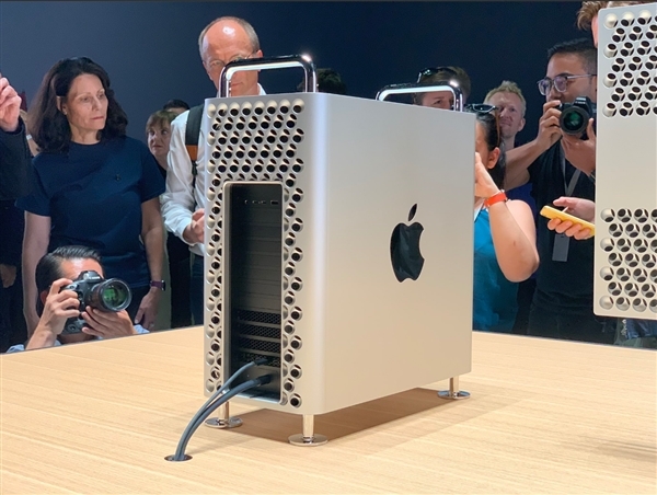 最贵台式机升级!苹果Mac Pro细节曝光:新CPU能挑落Intel 8核至强