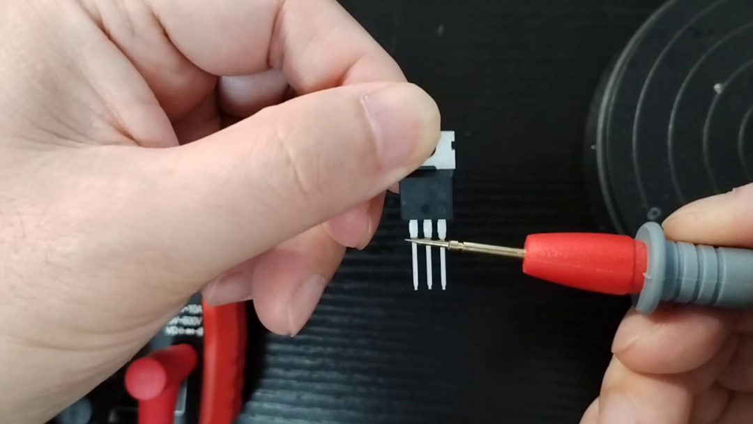 万用表测量 MOS 管好坏