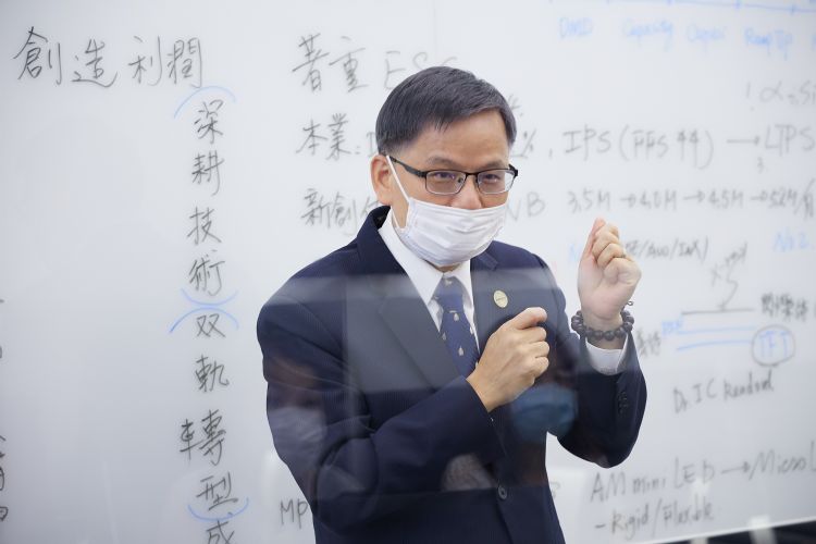 群创这三年来在总经理杨柱祥带领下，有了很大的改变。符世旻摄
