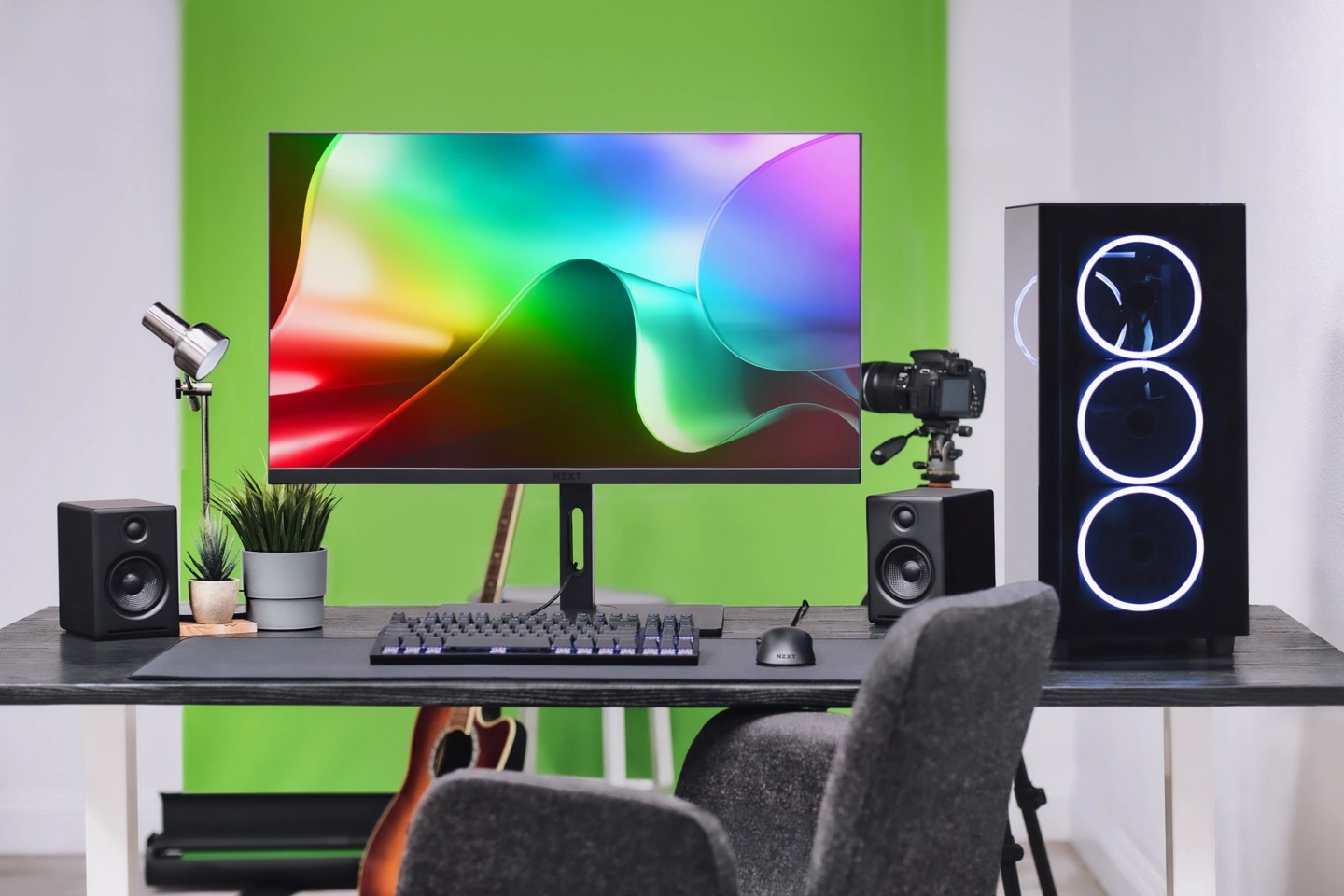 NZXT 发布新款 QHD 165Hz 显示器:黑白两色,可选双臂支架