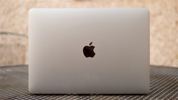 苹果最新自研芯片性能如何?一文了解M2版MacBook Air跑分详情