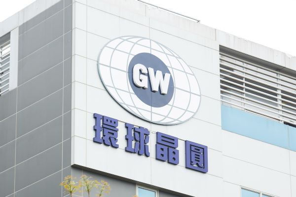 环球晶圆第2季和上半年业绩表现优异，营收、营业毛利、营业净利年增率均达二位数且创历史新高。