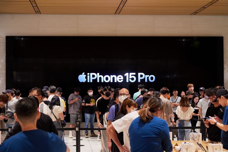 iPhone 15拉货力道不温不火,台系PA族群中性看待。李建梁摄(数据照) iPhone 15拉货力道不温不火,台系PA族群中性看待。李建梁摄(数据照)