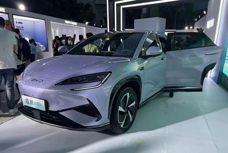 比亚迪发布全新一代e平台3.0 Evo及海狮07EV