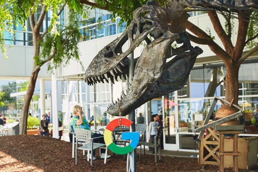 Dinosaur-skeleton-at-Google.original.jpg