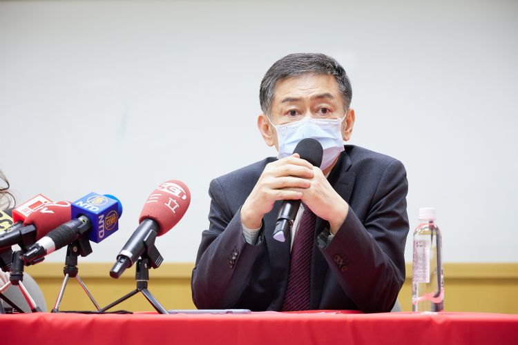 虽近期高端手机销售量回温,不过外界认为,大立光仍面临潜望镜头良率不高以及全球手机市场饱和之挑战。李建梁摄 虽近期高端手机销售量回温,不过外界认为,大立光仍面临潜望镜头良率不高以及全球手机市场饱和之挑战。李建梁摄