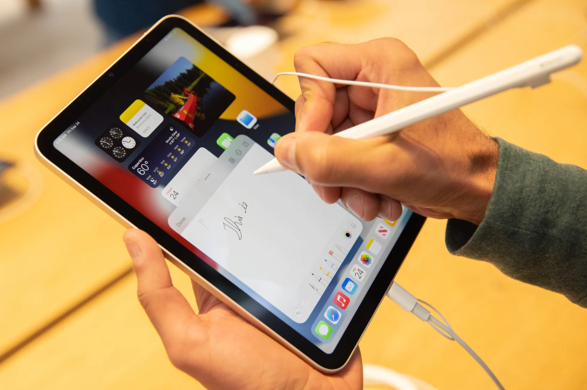 可折叠iPhone将采用iPad式界面，苹果解决两大痛点