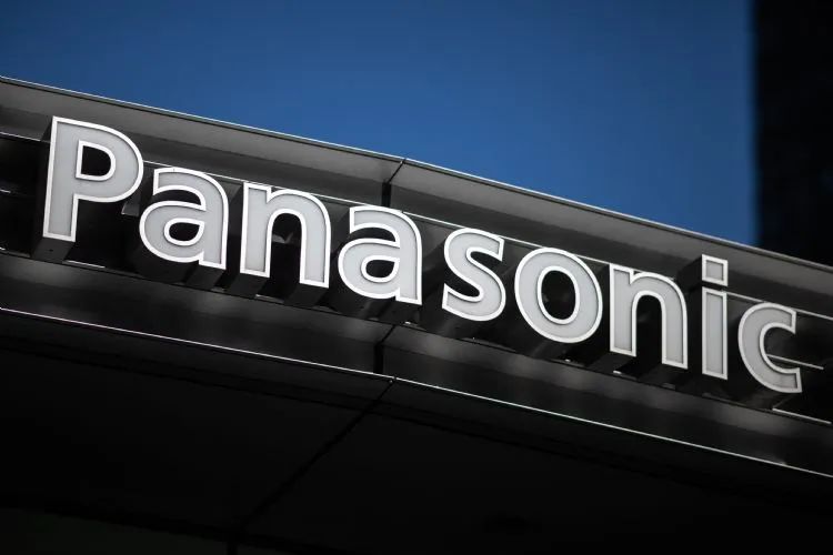 Panasonic Holdings将于全球裁员1万人,但裁员范围不包括需求正旺的电动车电池部门。法新社