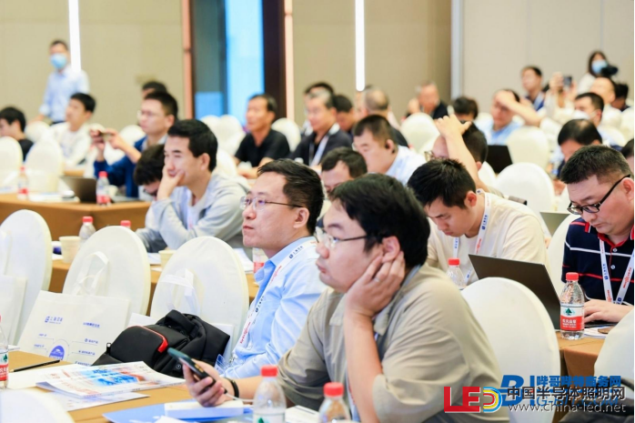 上海新能源智能汽车技术研讨会顺利举办! 上海新能源智能汽车技术研讨会顺利举办!