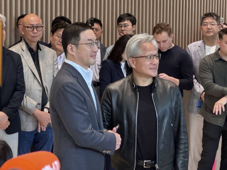 黄仁勋拜访LG总部，全面深化AI与机器人合作