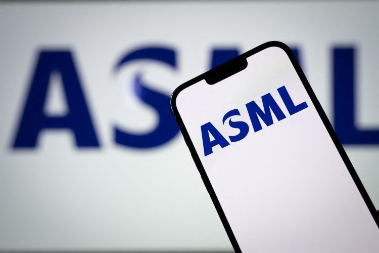 ASML面临多重挑战，半导体行业前景不明