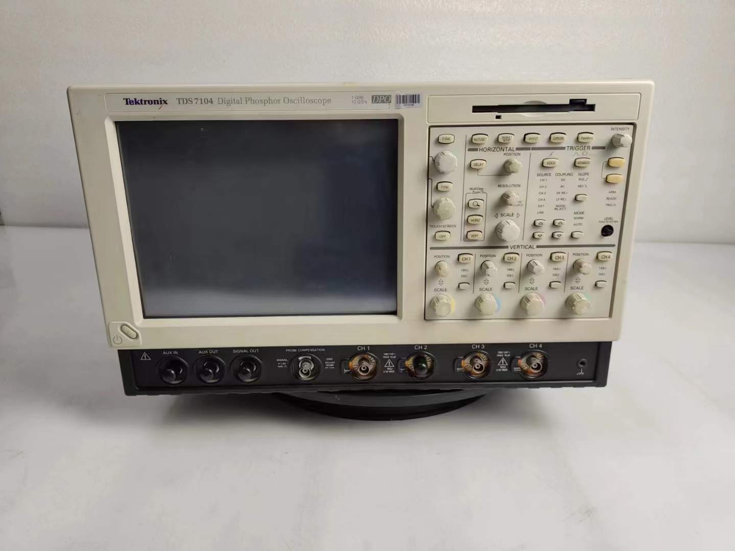 TDS7104/回收出售泰克 Tektronix TDS7104数字示波器
