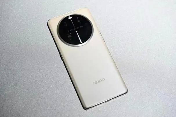 OPPO Findx7系列引入京东方最新柔性OLED屏幕
