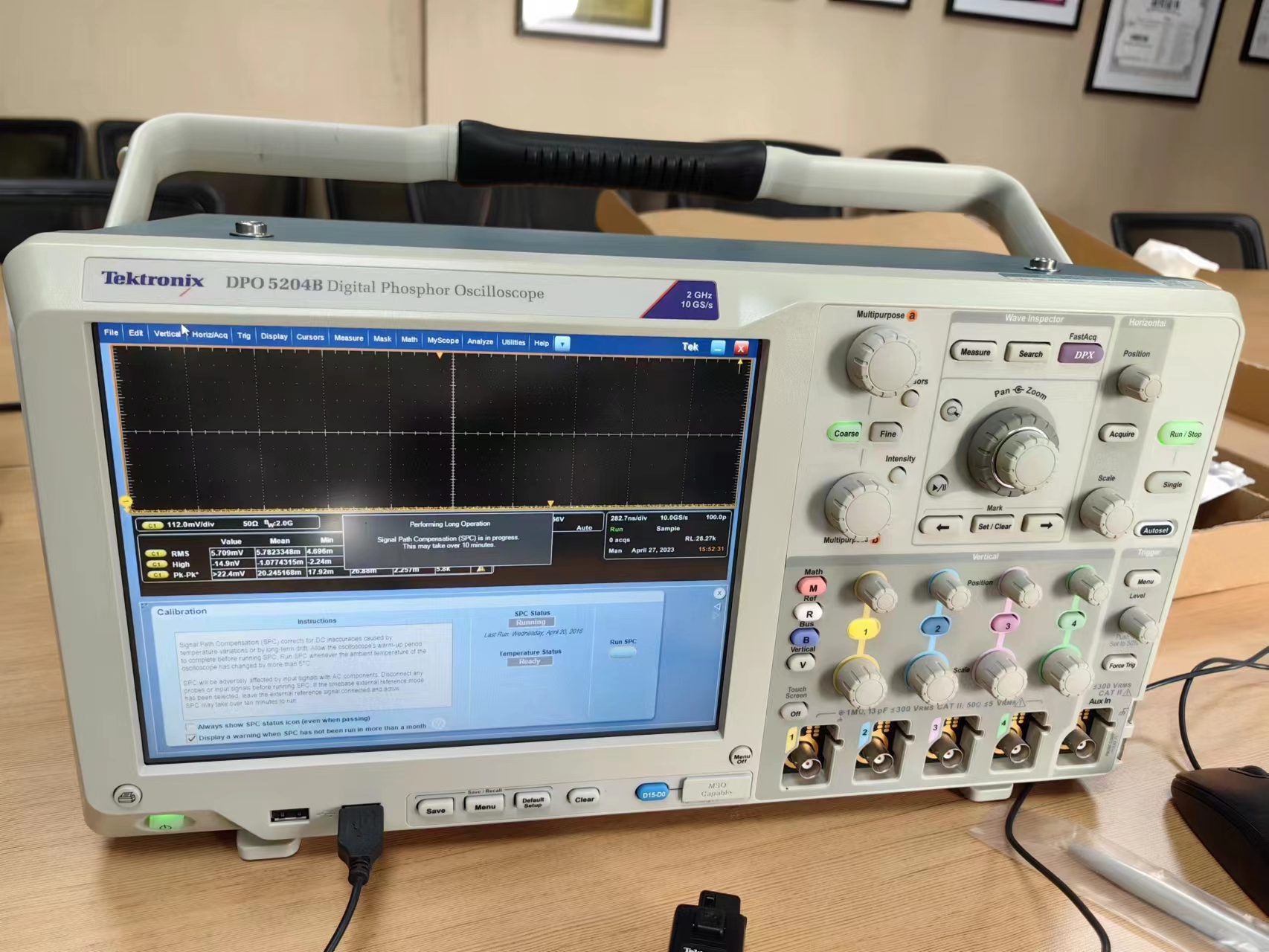 泰克Tektronix DPO5204B数字荧光示波器