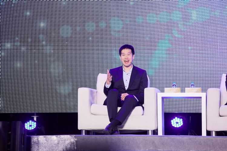 OpenAI前沿研究总监Mark Chen是一大亮点,其出生于台湾,曾就读新竹实验中学。李建梁摄 OpenAI前沿研究总监Mark Chen是一大亮点,其出生于台湾,曾就读新竹实验中学。李建梁摄