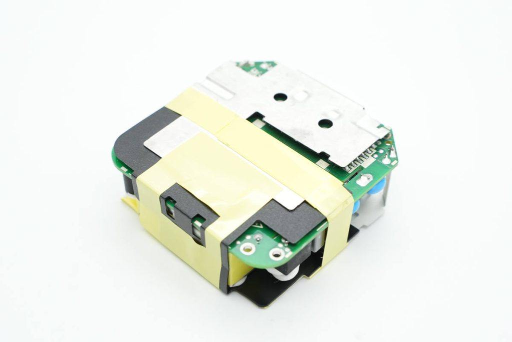 华为推出 65w 1a2c 有线快充模块,支持多品牌手机电脑快充-充电头网