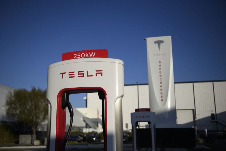 Tesla V4充电椿传将支持CCS标准