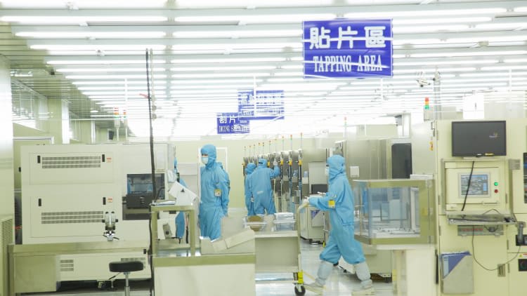 晶圆代工产能紧张，日月光与京元电封测订单激增
